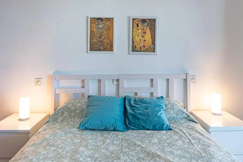 Oceanfront Retreat: Your Serene Oasis By The Sea! Marbella Apartment