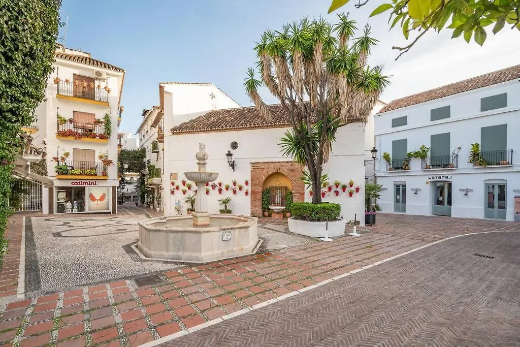 Oceanfront Retreat: Your Serene Oasis By The Sea! Marbella